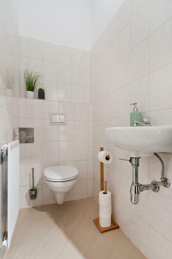 Stylish Self-Check-In Apartment With 2 Bedrooms Wien Eksteriør bilde